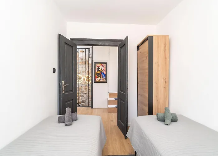 Nyaraló L & M - Perfect Old Town Location Two Bedroom House Dubrovnik