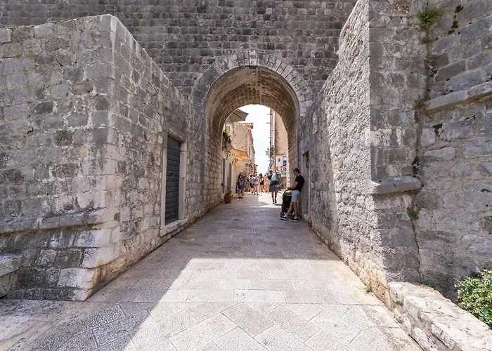 Nyaraló L & M - Perfect Old Town Location Two Bedroom House Dubrovnik