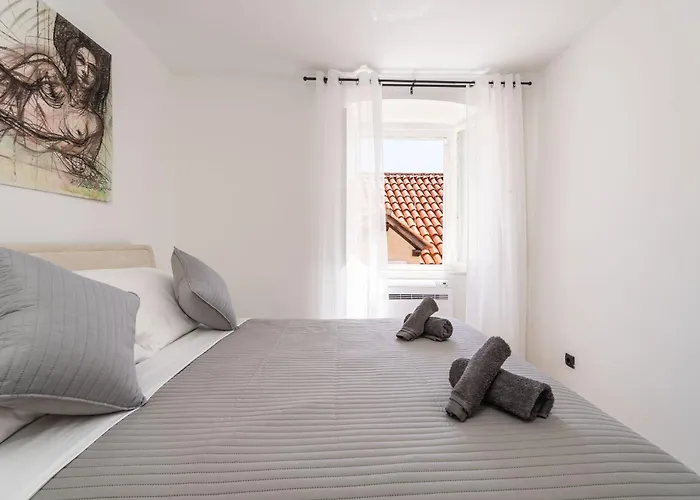 Nyaraló L & M - Perfect Old Town Location Two Bedroom House Dubrovnik