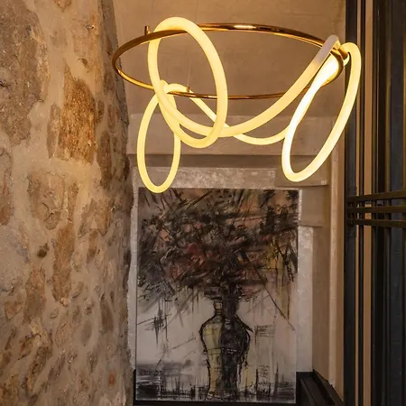 L & M - Perfect Old Town Location Two Bedroom House دوبروفينك