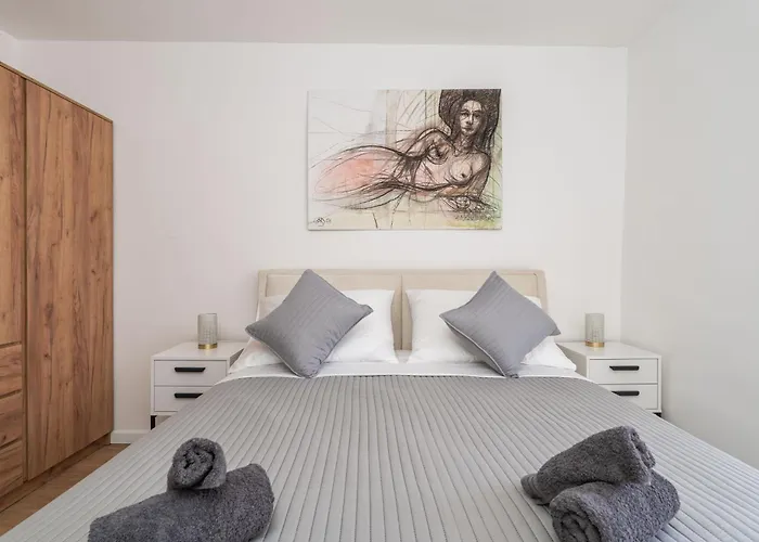 L & M - Perfect Old Town Location Two Bedroom House Dubrovnik