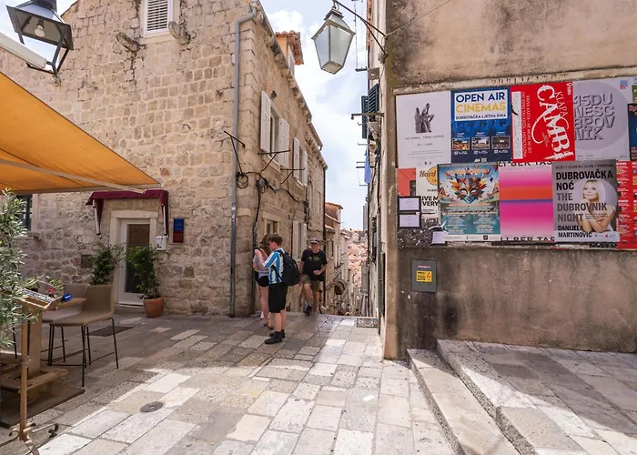 L & M - Perfect Old Town Location Two Bedroom House Vakantiehuis Dubrovnik