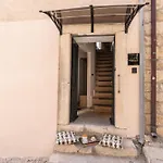 بيت للعطل L & M - Perfect Old Town Location Two Bedroom House