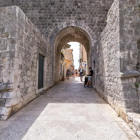Semesterbostad L & M - Perfect Old Town Location Two Bedroom House Dubrovnik