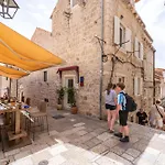 L & M - Perfect Old Town Location Two Bedroom House Сasa de vacaciones Dubrovnik